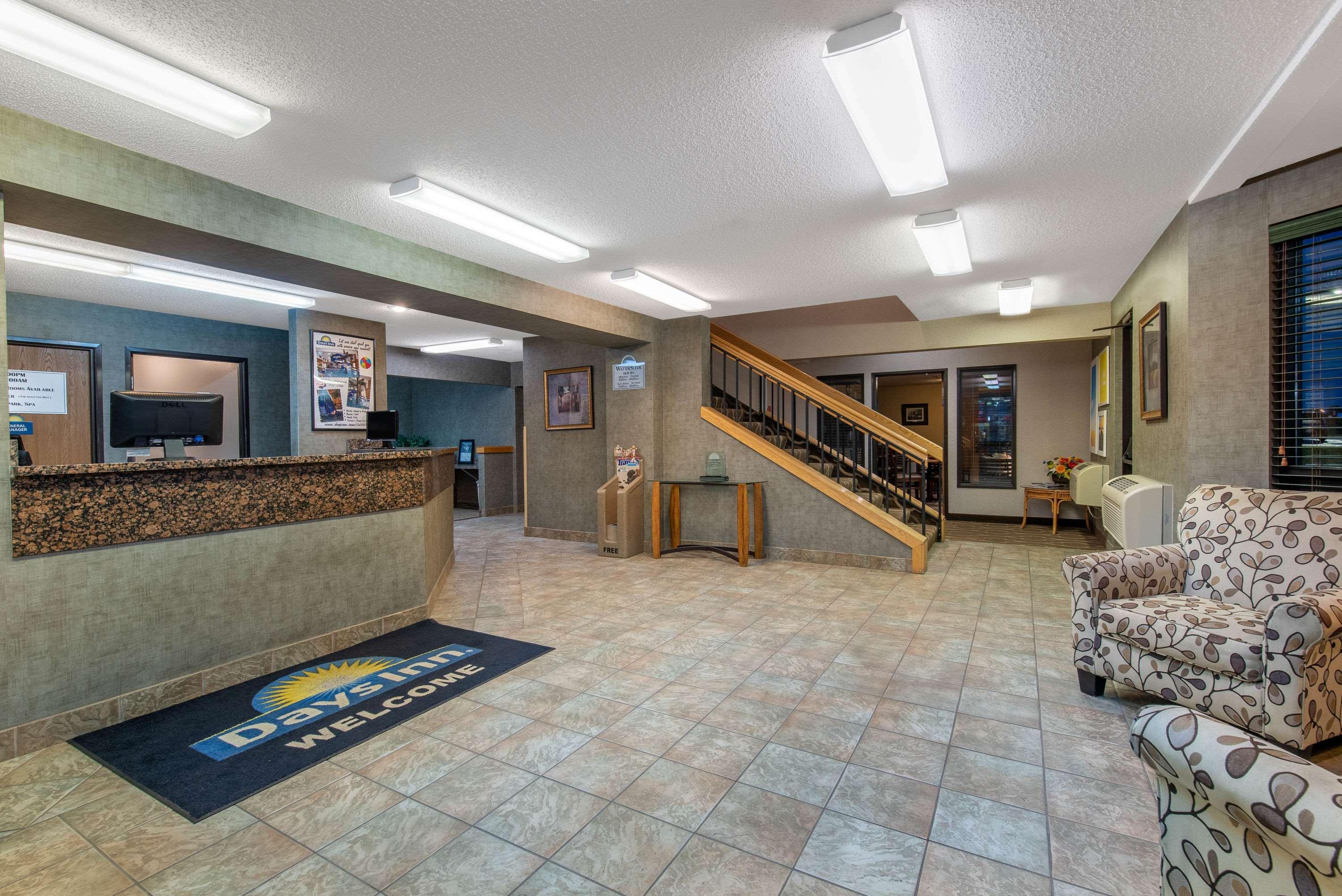 Days Inn By Wyndham Mitchell Sd Extérieur photo