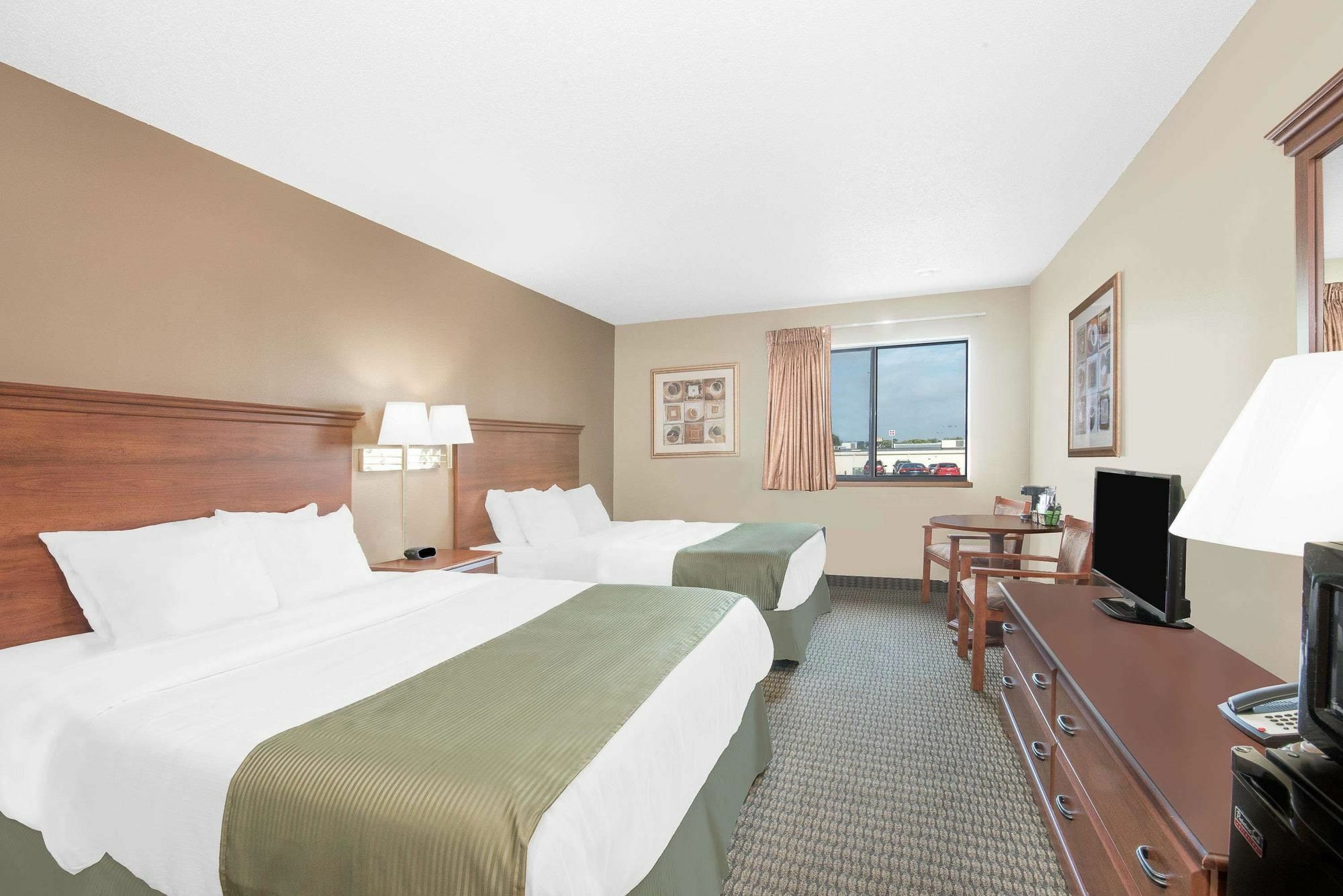 Days Inn By Wyndham Mitchell Sd Extérieur photo