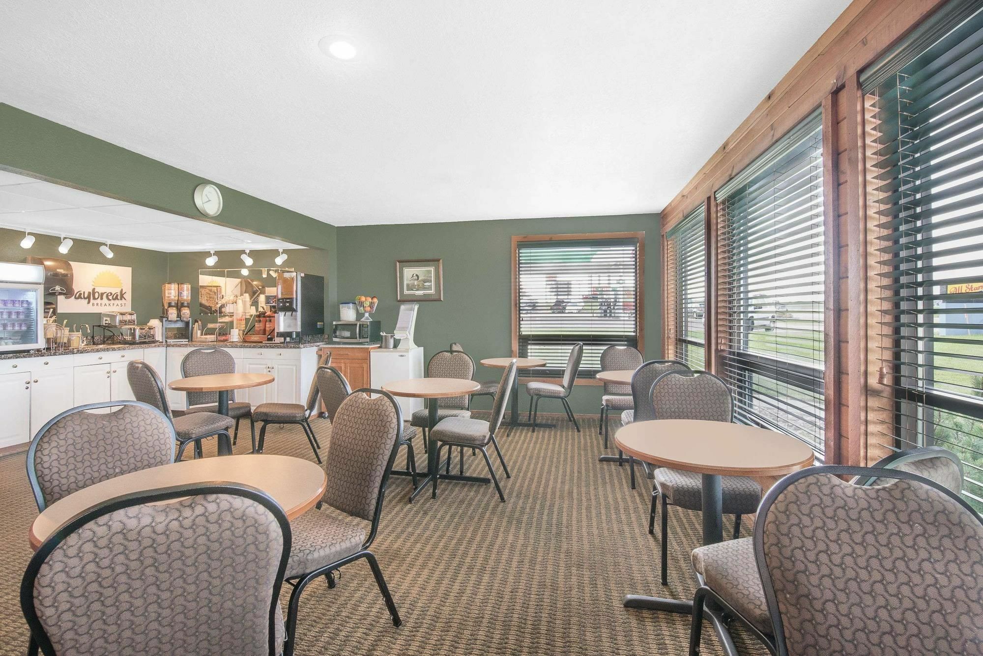 Days Inn By Wyndham Mitchell Sd Extérieur photo